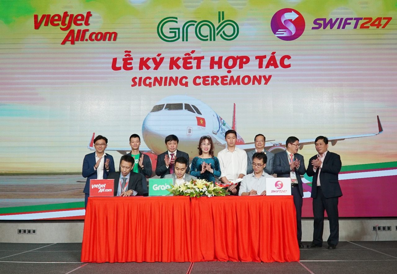 Vietjet, Swift247 and Grab cooperate for development of transport mobility and delivery